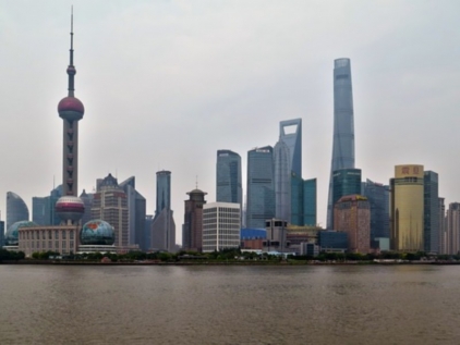 Asian stocks declined on weak macroeconomic data from China