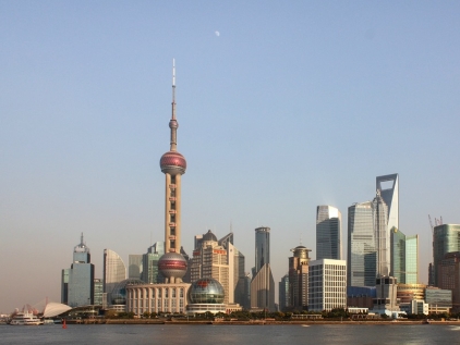 Active buying property in Shanghai threatens the market